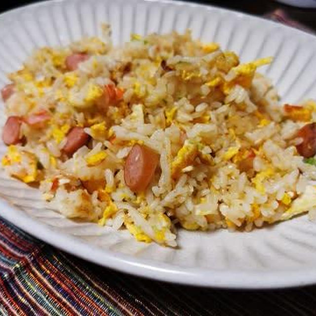 チャーハンとありもので作る具沢山の中華風スープ