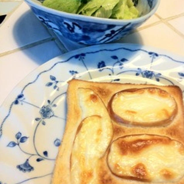 カチョカヴァロ・スモークのトースト