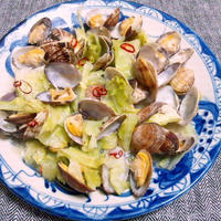 アサリとキャベツの蒸し煮