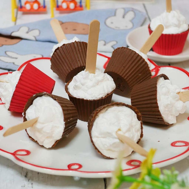 【材料2つ】ダイソーのディズニーカップで作るチョコアイス