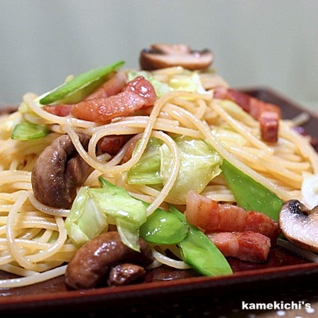 生ベーコンとキャベツのパスタと「ルクエde焼き枝豆　夜食部門」