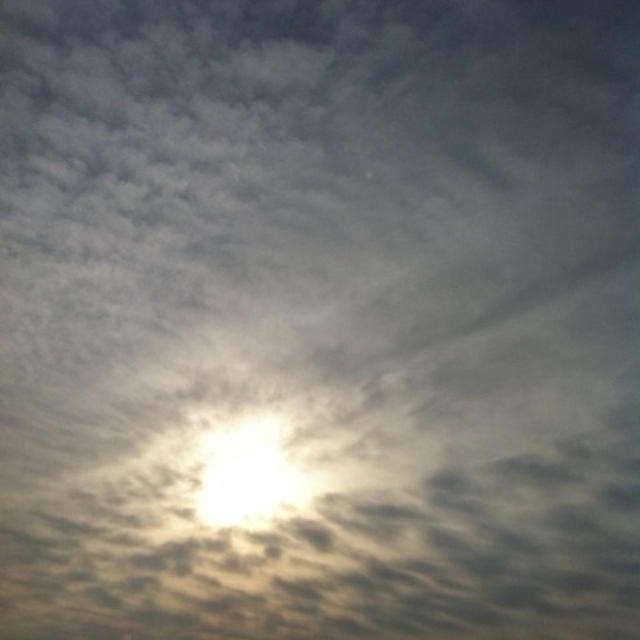 お誕生日の空
