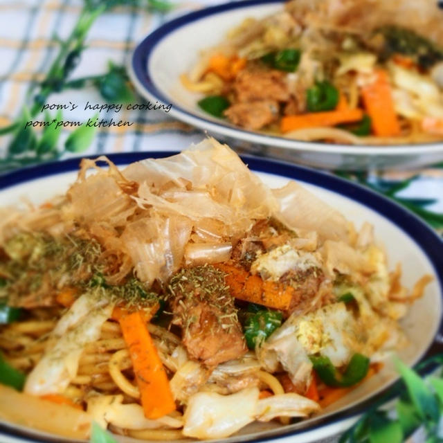 鯖缶　と　海苔のつくだ煮　で　コクうまソース焼きそば