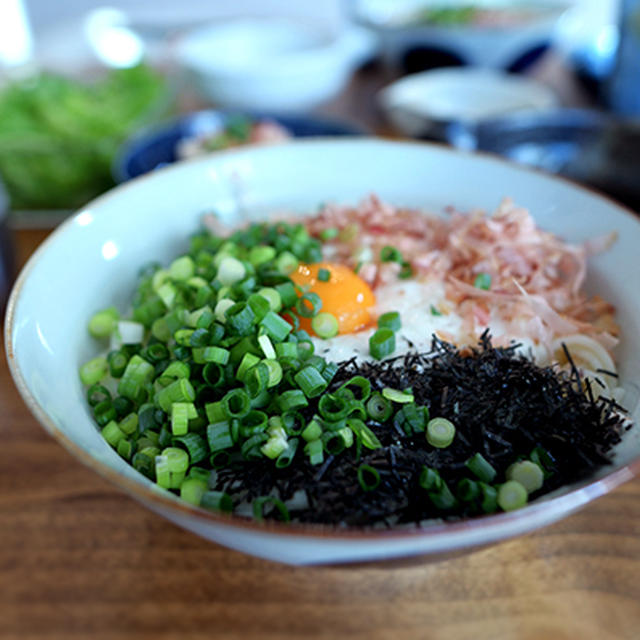 讃岐うどんで冷製山かけ