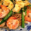 海老とニラ玉入り「香港風炒麺」