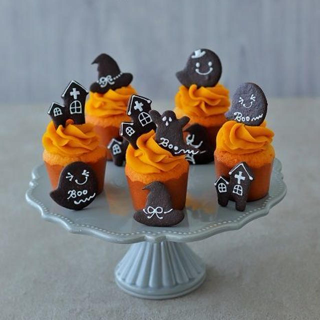 LIMIAさんの連載は『ハロウィンカップケーキ』