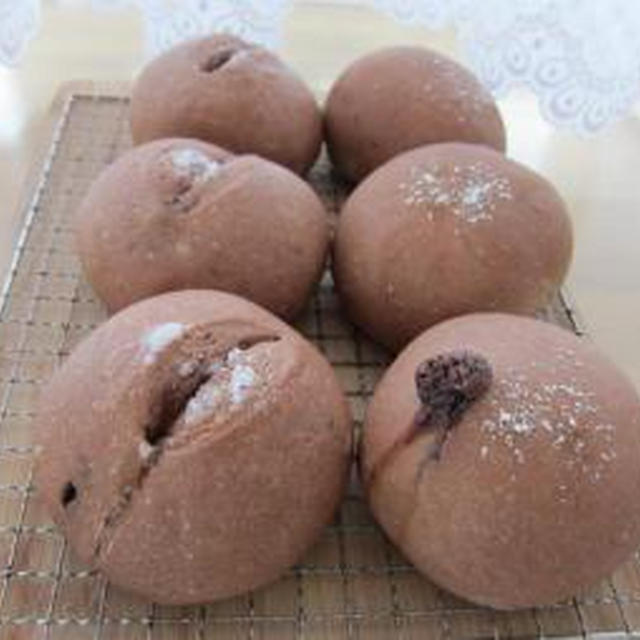 ココアチョコパン♪ココアレーズンパン♪ウインナーパン・丸パン♪