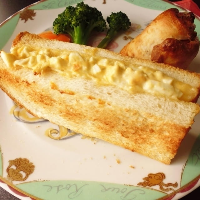 発芽玄米食パンと手作りベーコンチーズパン