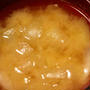 じゃがいもと玉葱の味噌汁