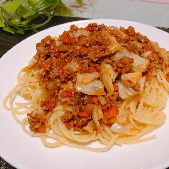 水漬けパスタでもちもち　シャキシャキキャベツが美味しい　野菜たっぷりボロネーゼ風パスタ