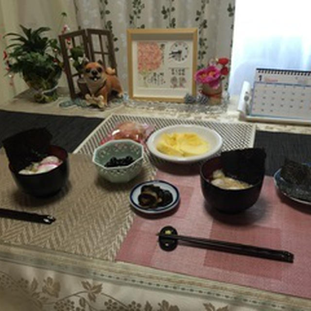パンチェッタとマッシュルームのチーズクリーム〜海鮮丼
