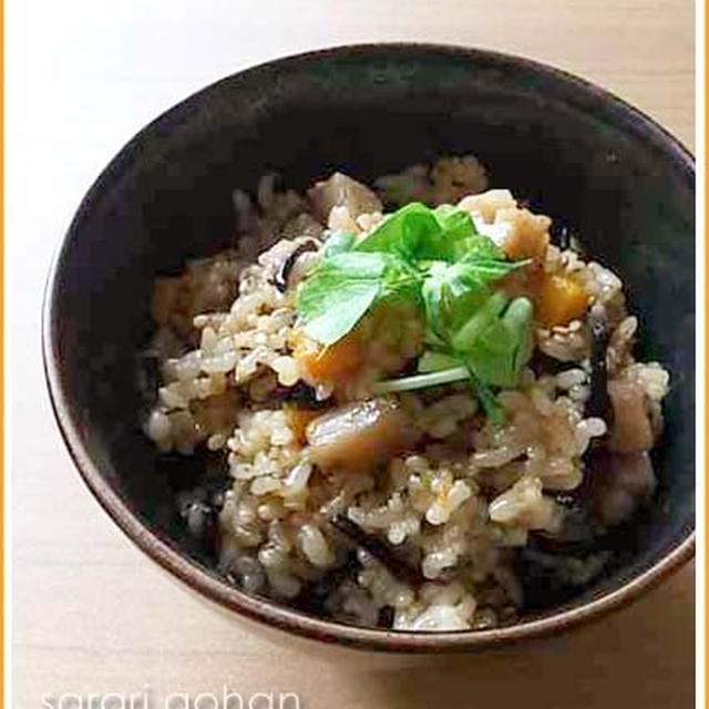 蓮根とひじきの炊き込みごはん