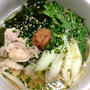 鶏肉とねぎの梅わかめうどん