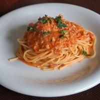 キノコのトマトクリームパスタ