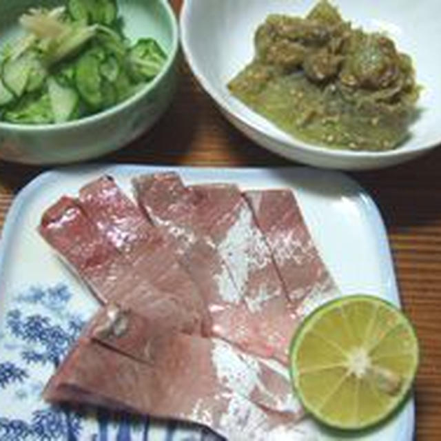 はまちの刺身と三色丼