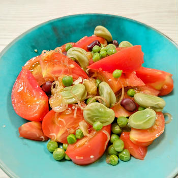 【手軽に美味しい！完熟トマトと豆のサラダ】