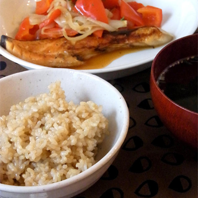鮭の野菜たっぷりソース
