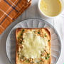 冷凍作り置きトースト～ひきわり納豆とチーズのトースト