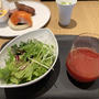 朝食と昼食は