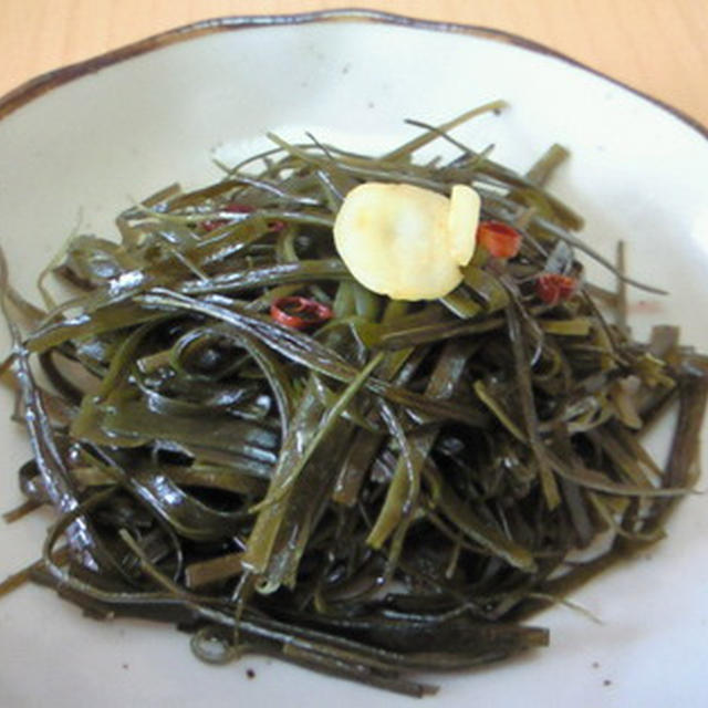 切り昆布のぺペロンチーノ