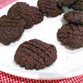 【糖質制限】ブラックココアでオレオ風ふすまクッキー