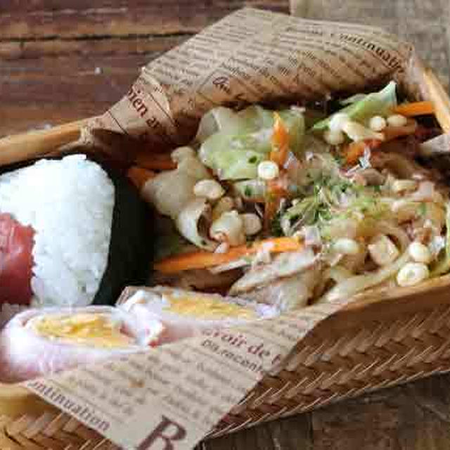 我が家の最高に美味しい！キャベツたっぷり焼きうどん弁当