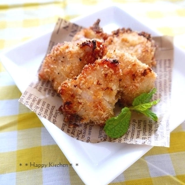 揚げずに簡単！鶏むね肉のさっぱりレモンパン粉焼き