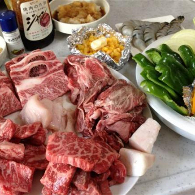 大行列の堺の名店！ 「滝本商店」 のお肉