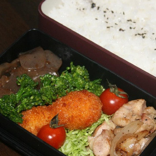 4月13日　　鶏肉の スパイシー炒め弁当