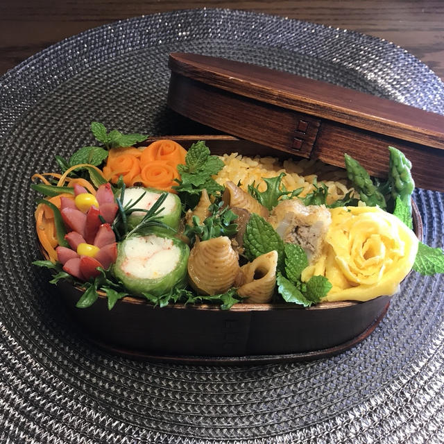 お弁当（人参ピラフ）