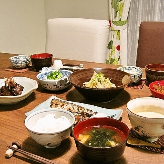 秋刀魚の塩焼き、鶏レバーの甘辛煮