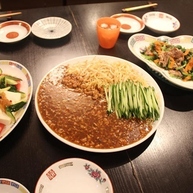 ジャージャー麺。