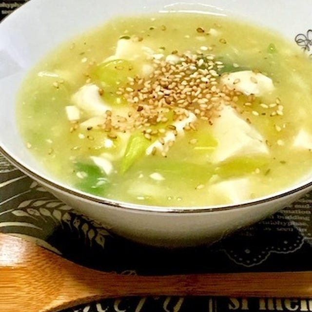 【ラーメンの残り汁で⭐︎豆腐の塩生姜スープ】