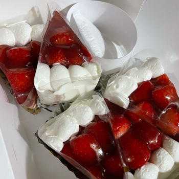ケーキで釣る