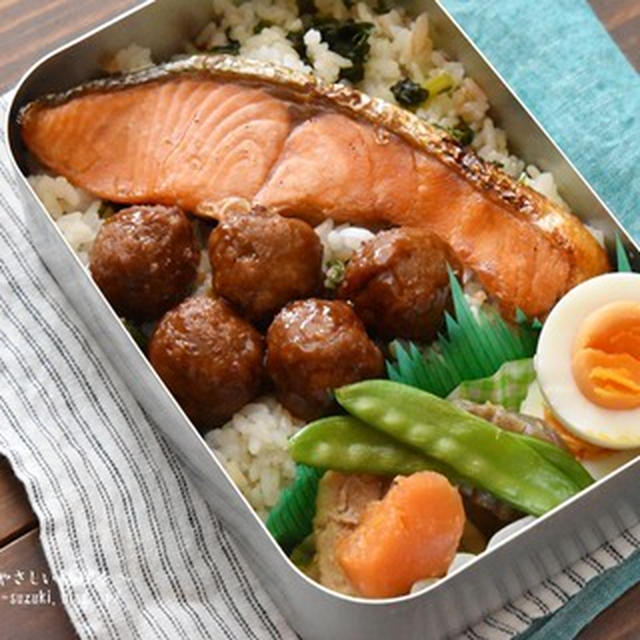 レトルト食品でラクラクべんとう。