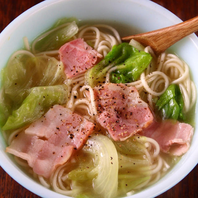 にゅうめんは洋風でもウマし！「ベーコンレタスにゅうめん」