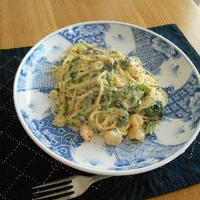 ほうれん草と小海老のカルボナーラ