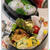 タンドリーチキンとまんまるしそ梅おにぎりのお弁当