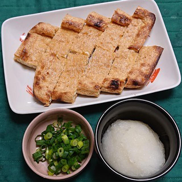 油揚げの素焼き、豚バラ肉の煮豚チャーシュー