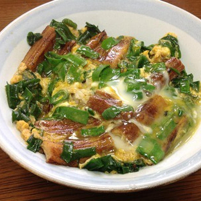 残り物をネギと玉子とじにした「穴子丼」