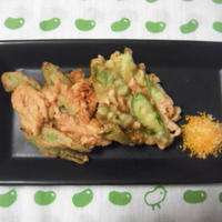 からすみ塩で食べるアスパラと桜エビのかき揚げ