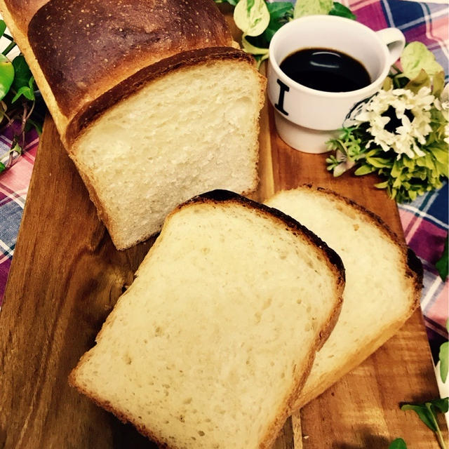 オーガニック全粒粉入りの食パン♪