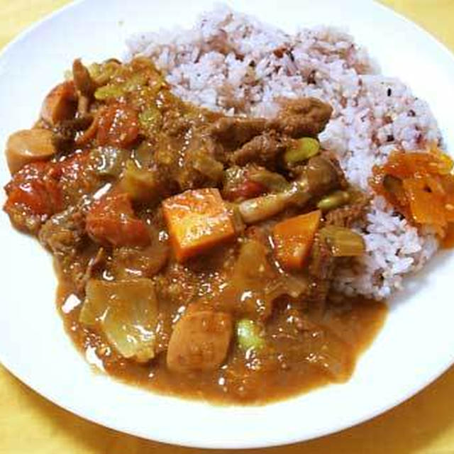 じっくり煮込んだ味！レンジ de カレー