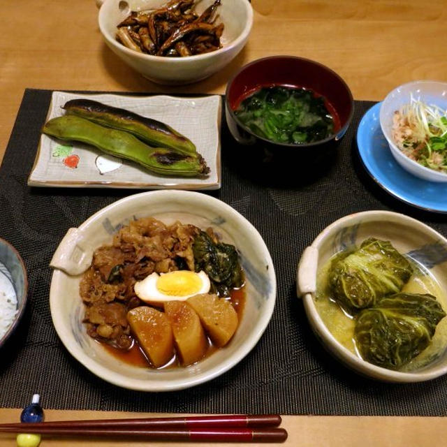 牛すじ大根　と　干し白菜でロール白菜♪　など和のご飯