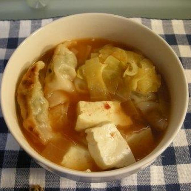 ギョーザのピリ辛スープ