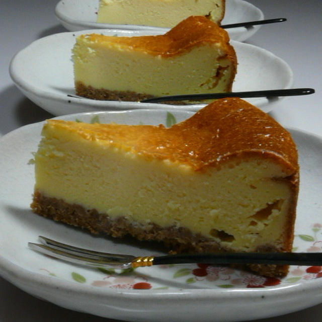 簡単ミキサーまかせのベイクドチーズケーキ♪