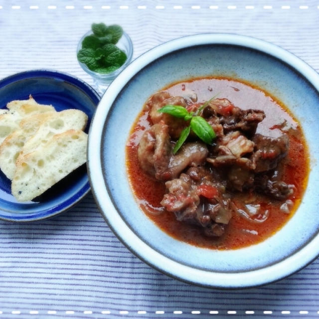 日曜日に仕込んでおきました～♡牛筋肉の赤ワイン煮込みで横着飯～～(￣∇￣*)ゞ