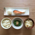 輪朝食