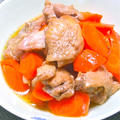 フライパンでサッと煮て簡単＆作り置き〜鶏もも肉とニンジンの麺つゆ煮。