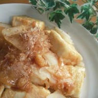 フライパン１つで♪アツアツ☆ふぅふぅ☆焼き豆腐と大根のとろ～り♪味噌ショウガ煮。。♪